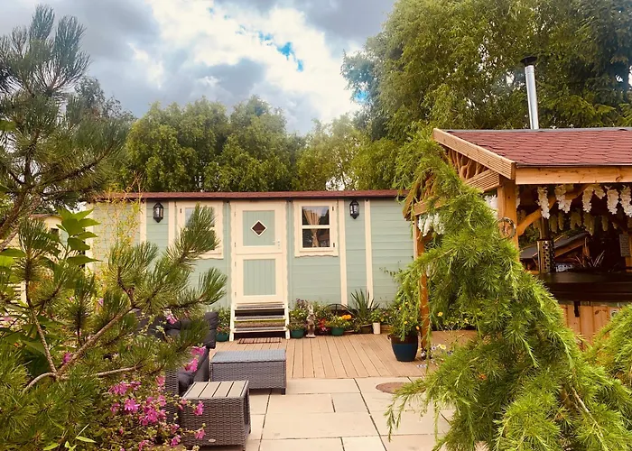 Camping Alice's Garden @ Bleak House Farm *