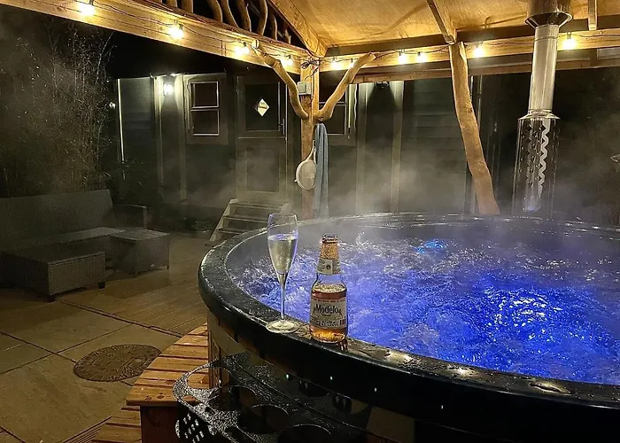 キャンプ場 Alice's Garden @ Bleak House Farm